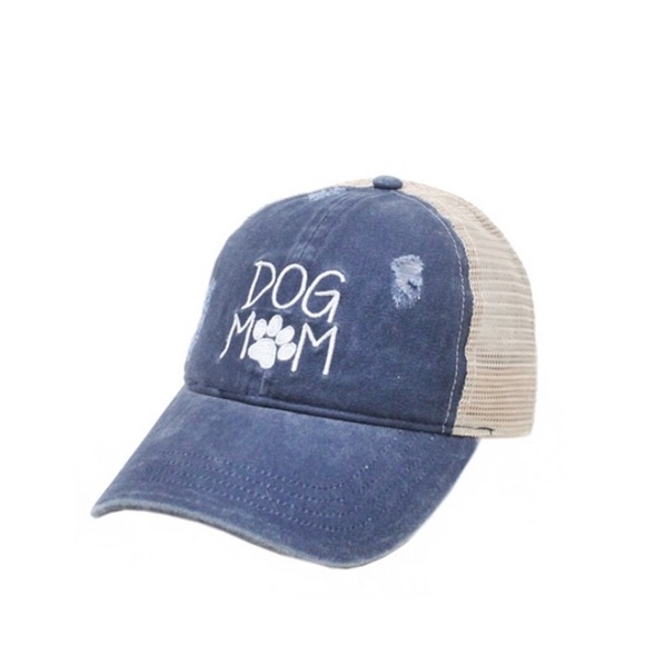 Accessories - NWT “Dog Mom” Hat! 🐶